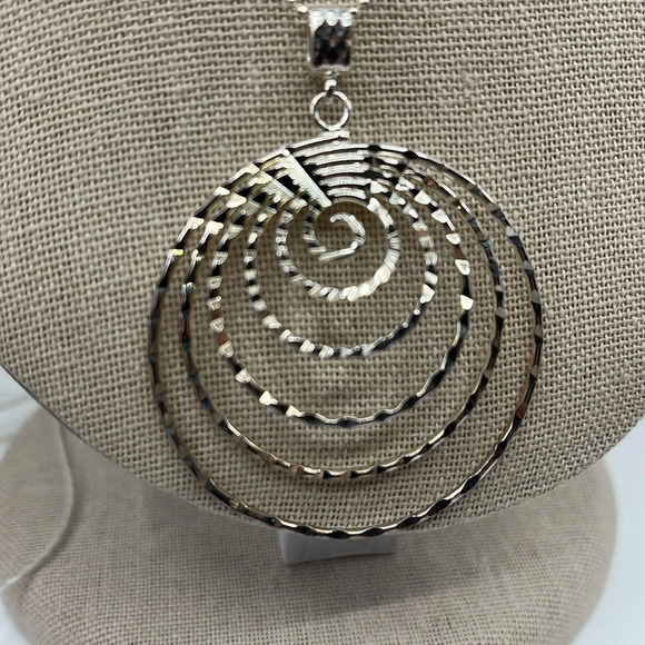 ✨Italian Elegance 925 Silver Spiral Pendant 16 - 18" Adjustable Necklace 🌀 - Picture 5 of 8